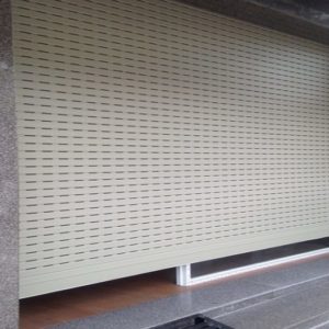 Cửa Cuốn Khe Thoáng - 001